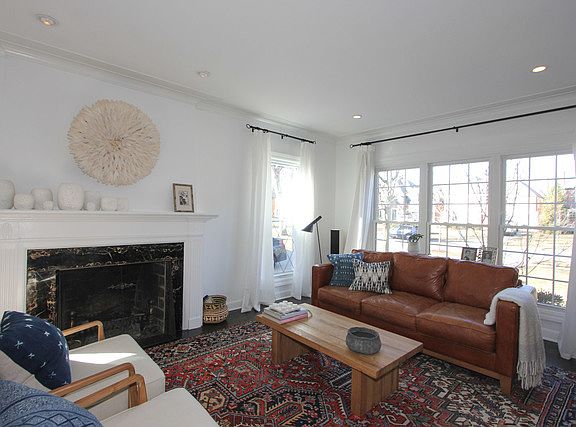 3rd image of 1343 Jackson Ave