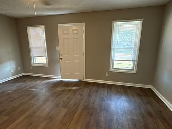 2nd image of 114 Money St