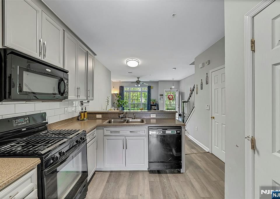 1st image of 408 Deluca Road