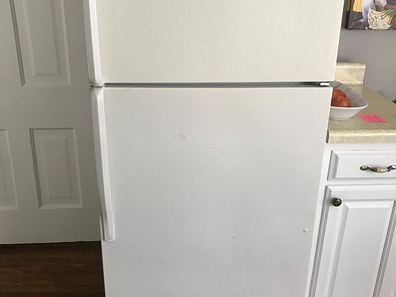 2nd image of 821 Lake Blvd APT 2