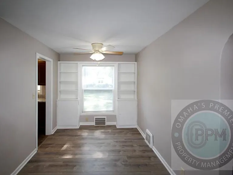 2409 Washington St — Photo 8