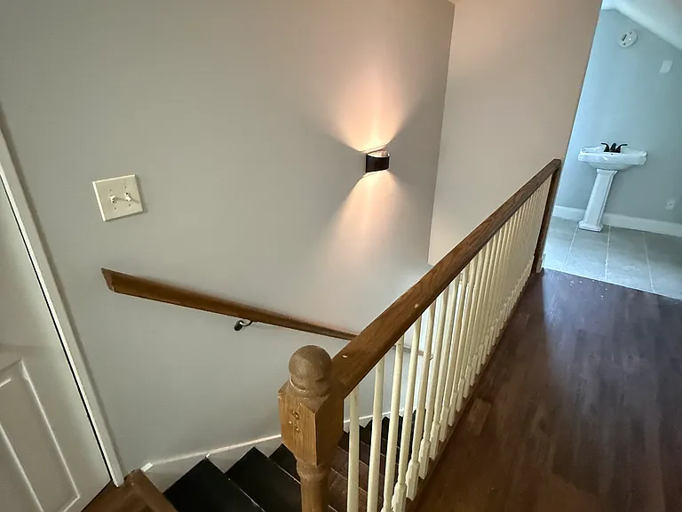 8 McBrien Rd — Photo 24
