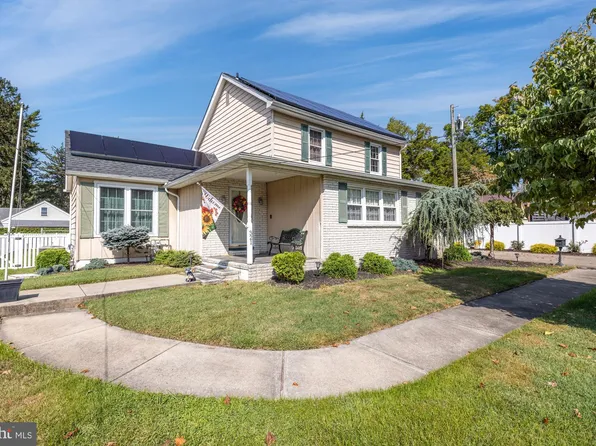 321 Walmer St, Hammonton, NJ 08037