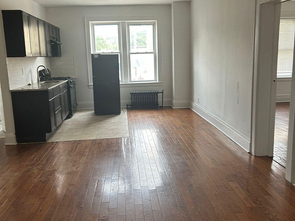 1st image of 65 4th Ave #22