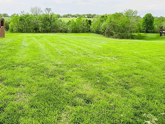 2nd image of 227 Willowbrook Bnd