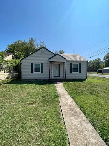 1112 Lee Ave Photo 1