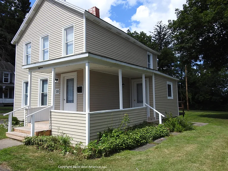 18 Pine St — Photo 3