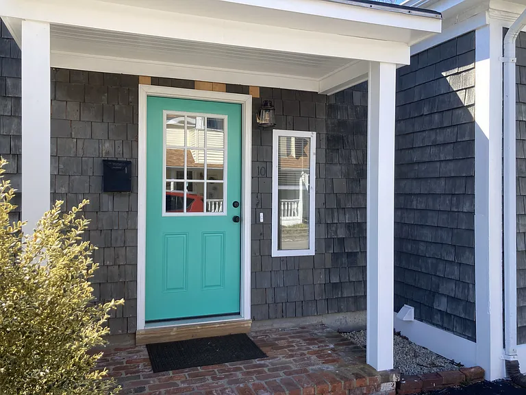 10 Narragansett Ave — Photo 17