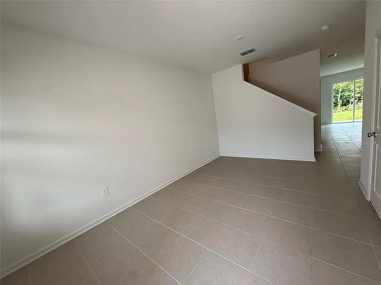 3087 Chromatic St — Photo 2