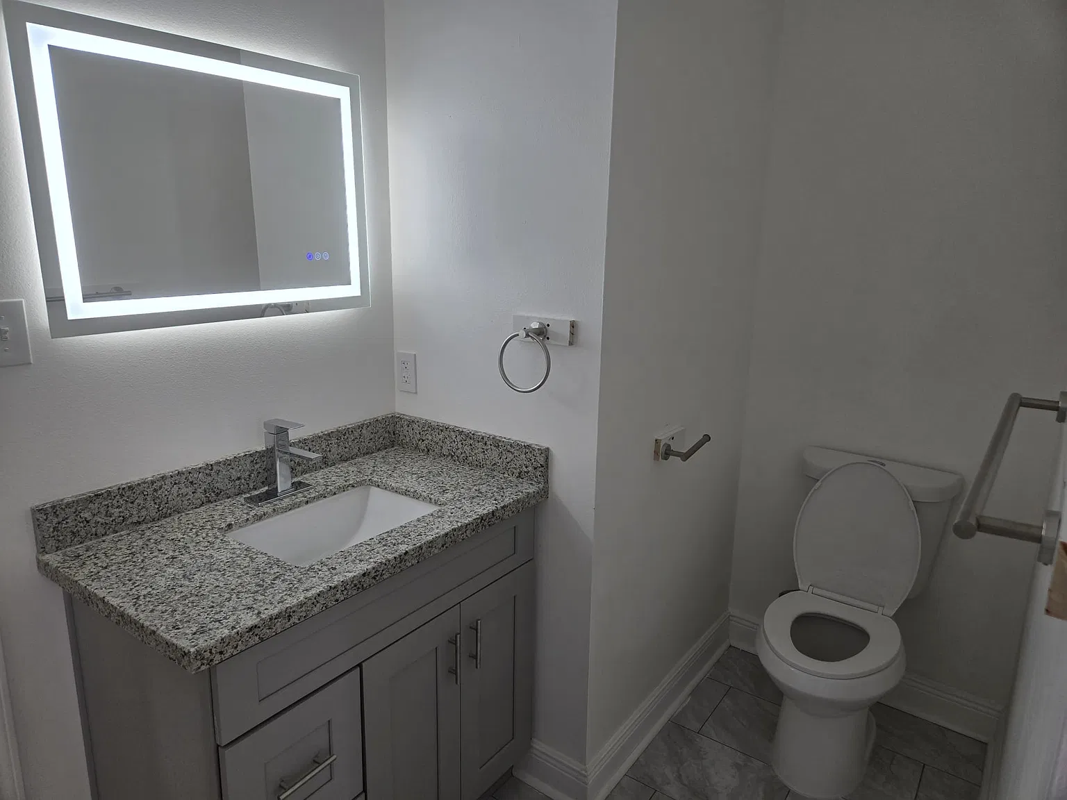 3 bed, $1,980 — Photo 4
