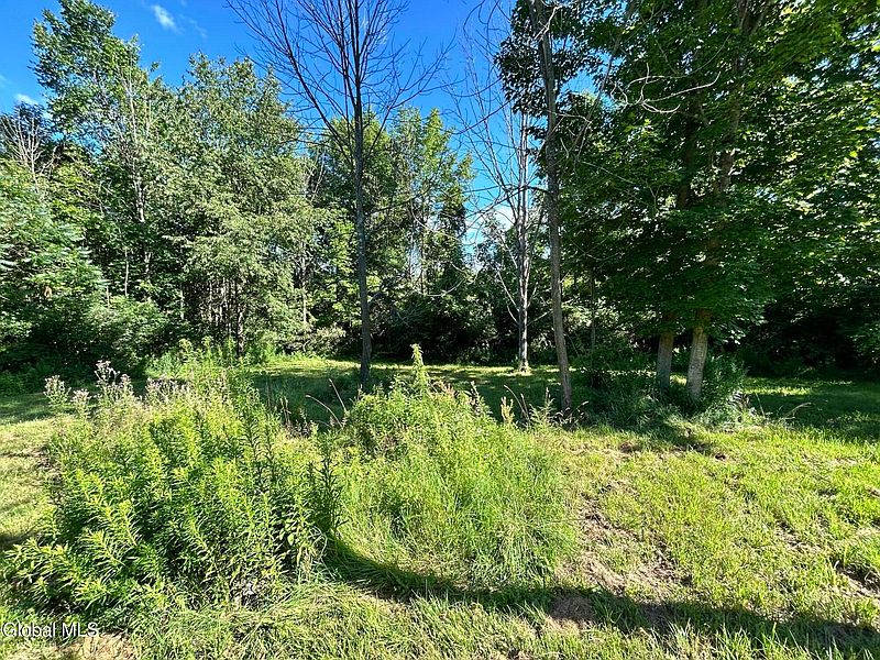3rd image of 468 Myers Road