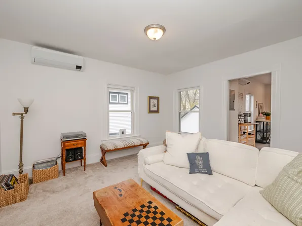 361 Miller Ave #2, Portsmouth, NH 03801