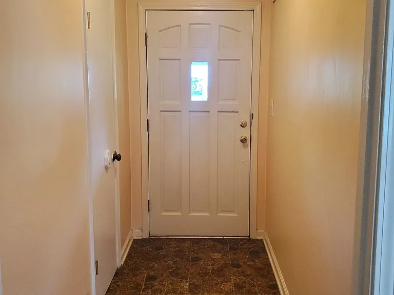 8512 Bridgewood Dr — Photo 9