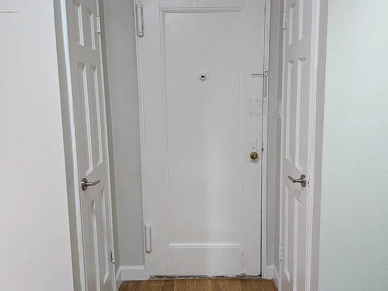 34-34 77th St #5F — Photo 4