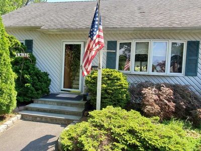 201 Hubbards Path, West Babylon, NY, 11704