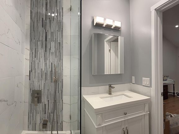 5th image of 3905 E California Blvd #4