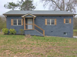 3907 Valley View Dr, Knoxville, TN 37917