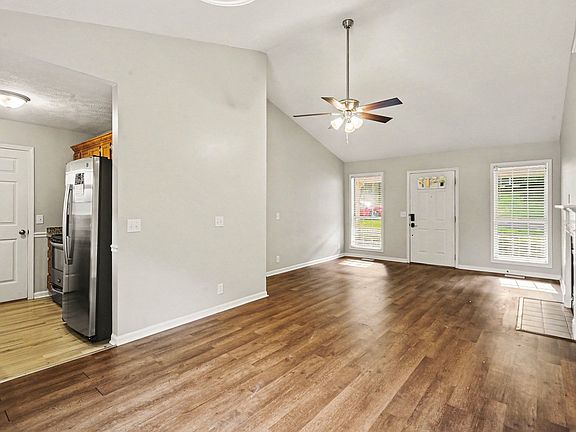 5th image of 1328 Paulson Way