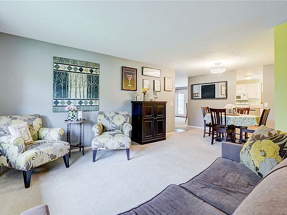 5th image of 1596 Waterford Rd
