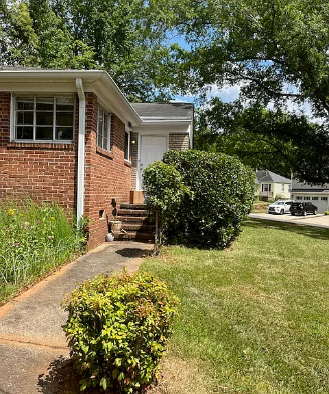 5125A Valley Stream Rd #A — Photo 4