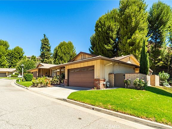 3rd image of 26562 Cardwick Ct