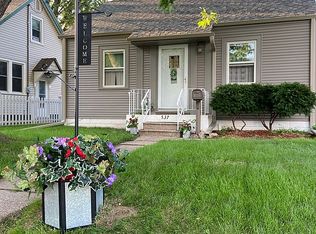 537 27th Ave, Moline, IL 61265