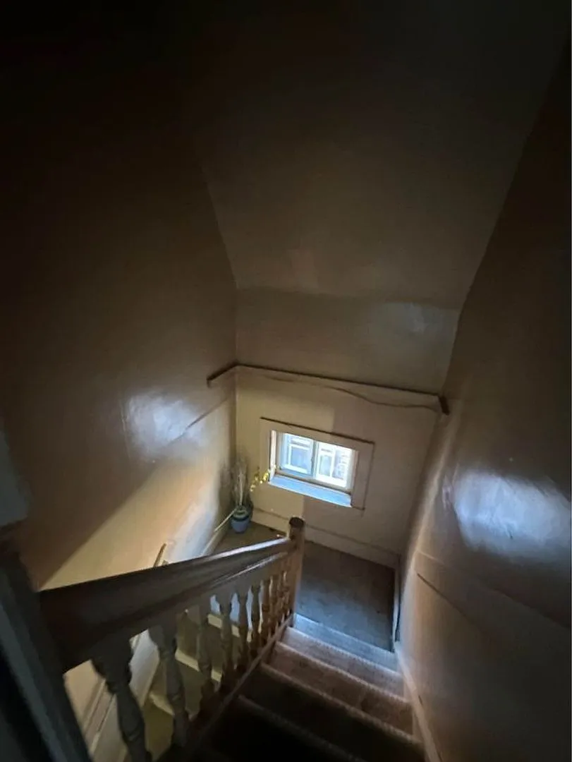 111 E Wyoming Ave — Photo 4