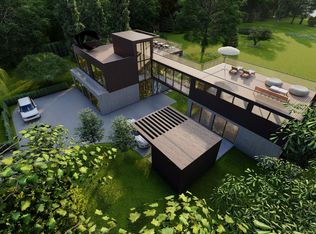 24 Holly Ln, Water Mill, NY 11976