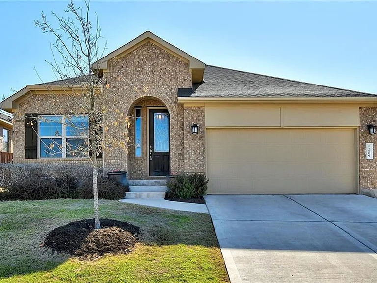 209 Wynnpage Dr — Photo 1