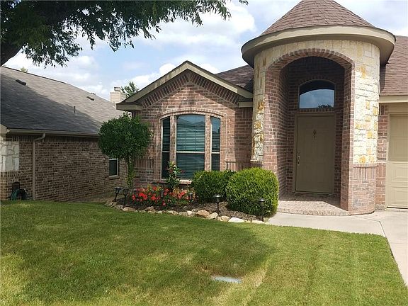 3rd image of 4012 Tejas Dr