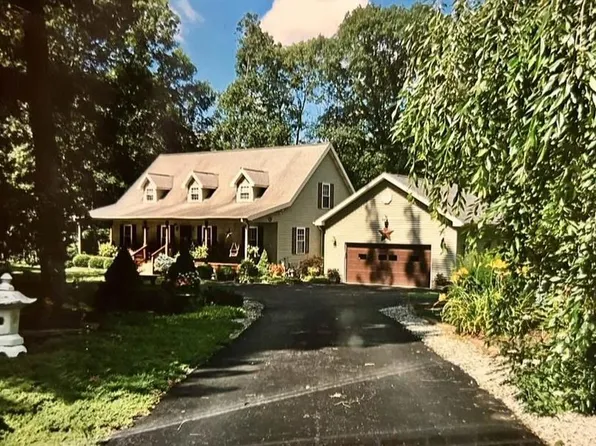 474 Laurel St, Shady Spring, WV 25918