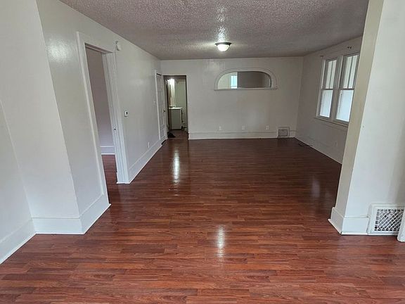 3rd image of 1192 Maple St