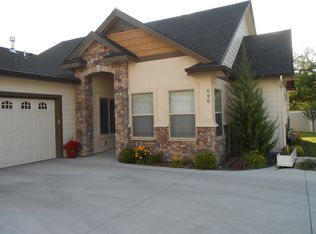 620 S Whisperwood Way, Boise, ID 83709