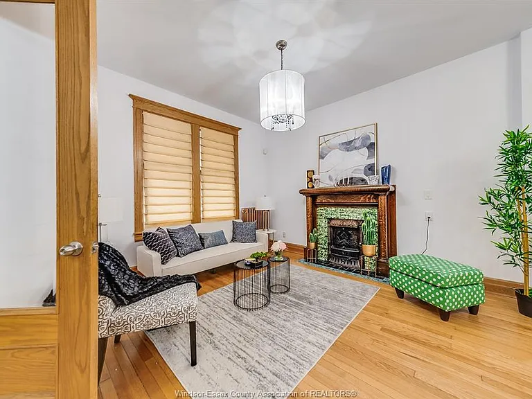 961 Ouellette Ave #2 — Photo 16
