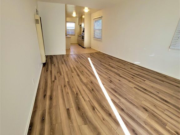 3rd image of 3353 Porter Ln
