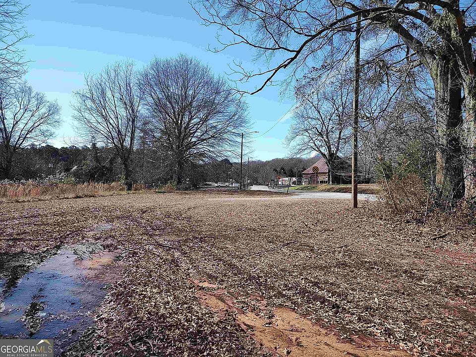 2nd image of 50 Grove Rd