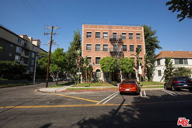 1st image of 361 S Detroit St APT 106