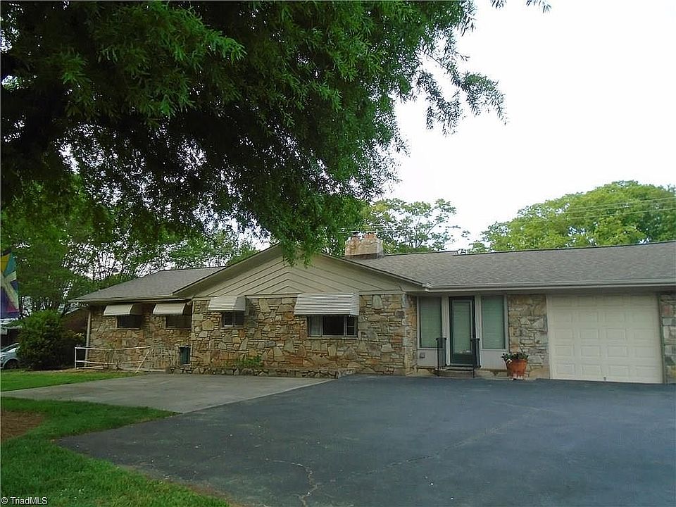 2nd image of 664 Linville Rd