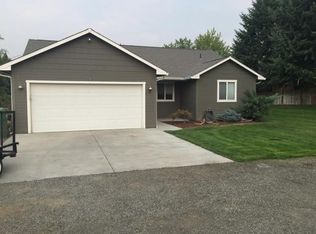 7 N 8th St, Selah, WA 98942