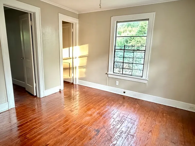 3553 W College St — Photo 4