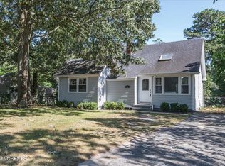 11 Berkeley Pl, Bayville, NJ 08721