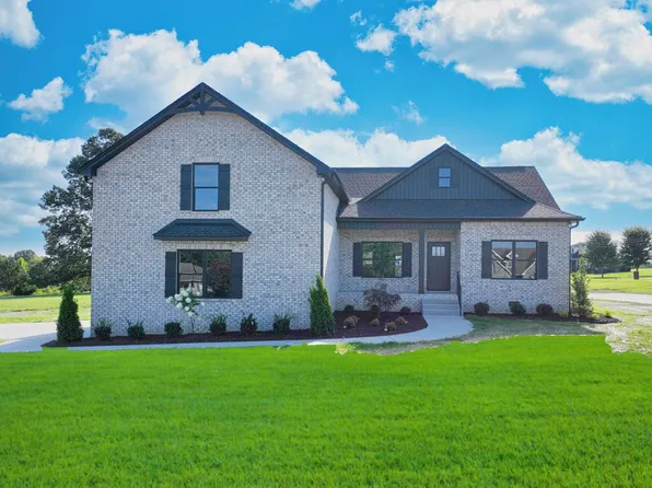102 N Nikki Dr, Portland, TN 37148