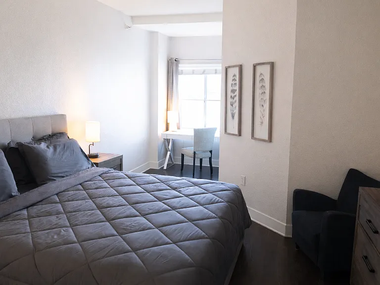 10740 Wilshire Blvd #605 — Photo 22