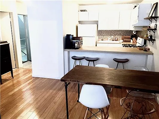 Rented by Avenue Sotheby's International Realty | media 7