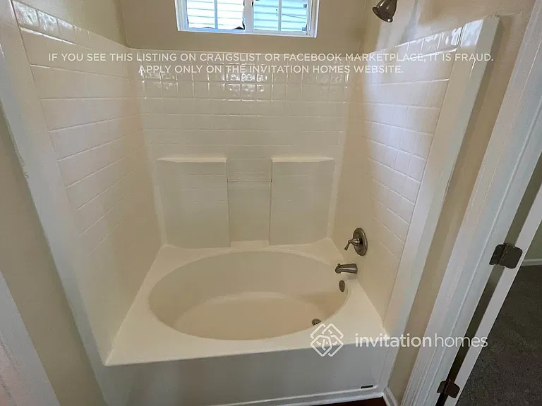 8612 Warwick Crest Ln — Photo 11