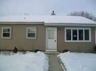 703 Jacquelyn Dr, Baraboo, WI 53913