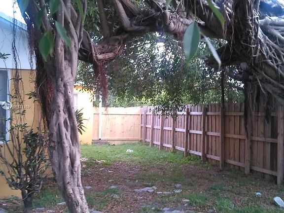 3rd image of 2132 McKinley St #1