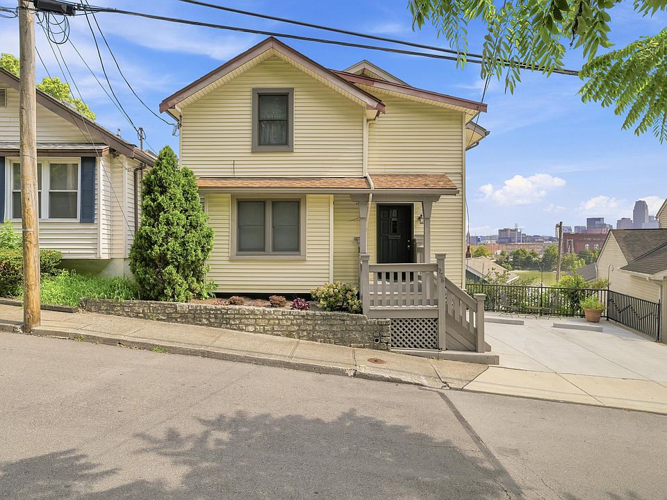 1st image of 928 Spring St