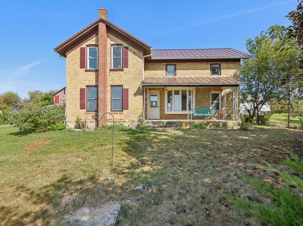 W6604 County Road J, Jefferson, WI 53549