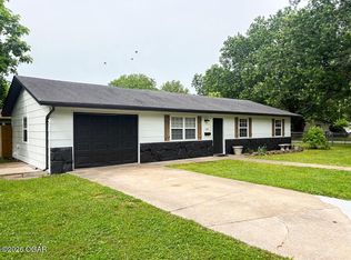 801 Riverside Dr, Neosho, MO 64850